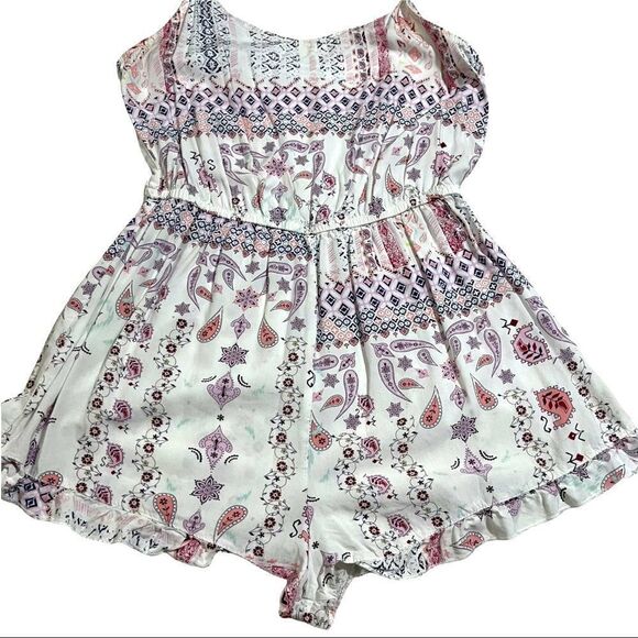 Cotton
On Paisley Print Spaghetti Strap Romper SMALL - Picture 5 of 13